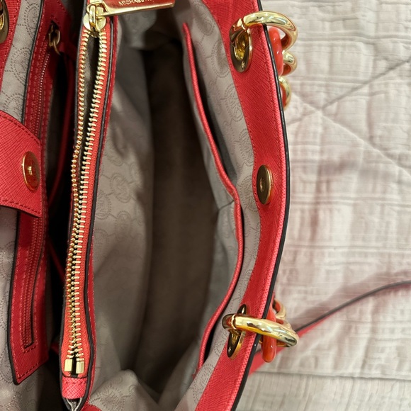 Michael Kors Medium Cynthia - Picture 4 of 12